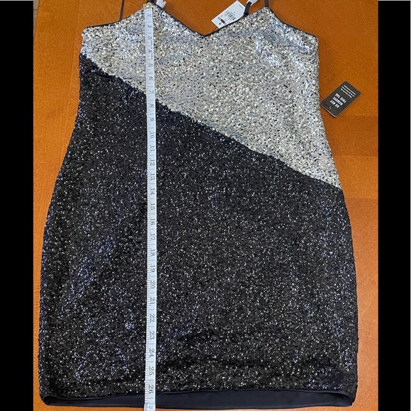 Express Color Block Sequin V-Neck Mini Slip Dress NWT Small - Picture 9 of 9